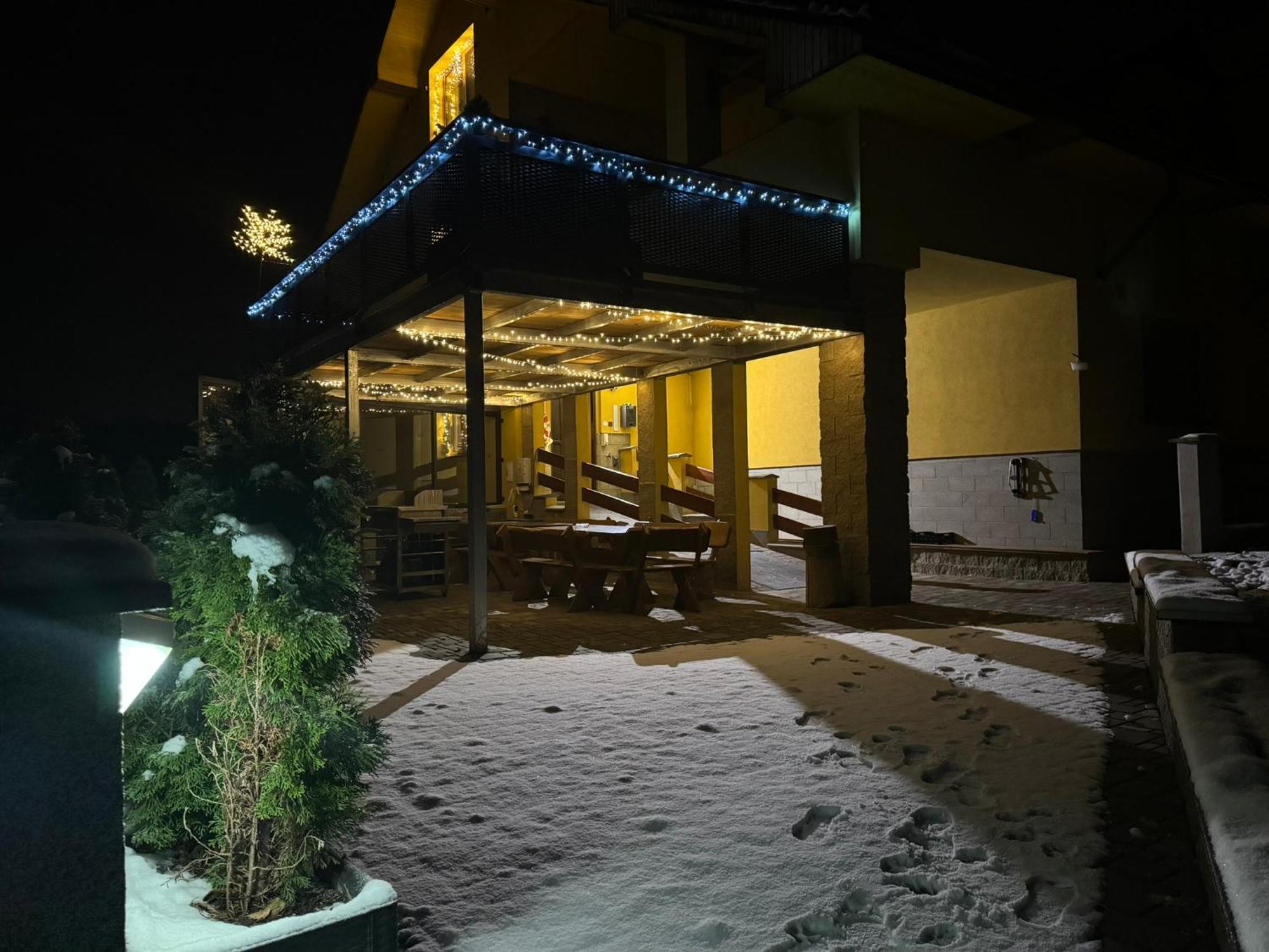 Maxovo Kralovstvi Apartment Rovensko pod Troskami Exterior photo